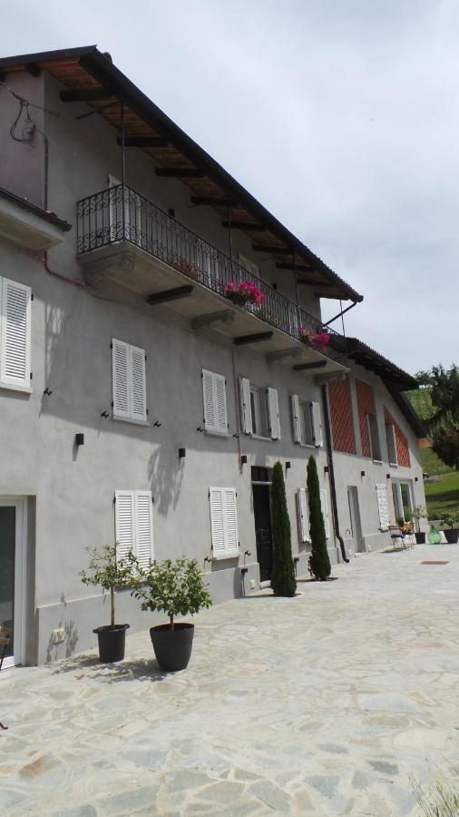 Sotto La Vigna Charm Stay Adults Only Vacation Suite Montegrosso dʼAsti Extérieur photo